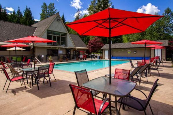Sicamous Rv & Cabin Resort Malakwa Εξωτερικό φωτογραφία